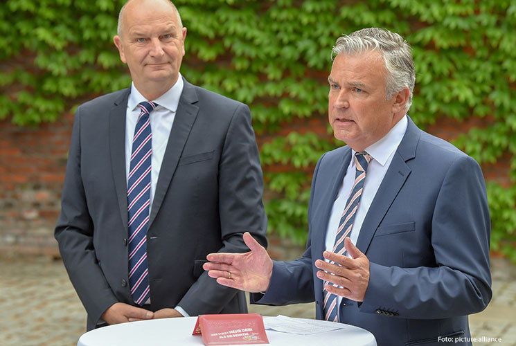 Ministerpräsident Woidke, Lausitzbeauftragter Dr. Klaus Freytag / Foto: (c) dpa Ministerpräsident Woidke, Lausitzbeauftragter Dr. Klaus Freytag / Foto: (c) dpa