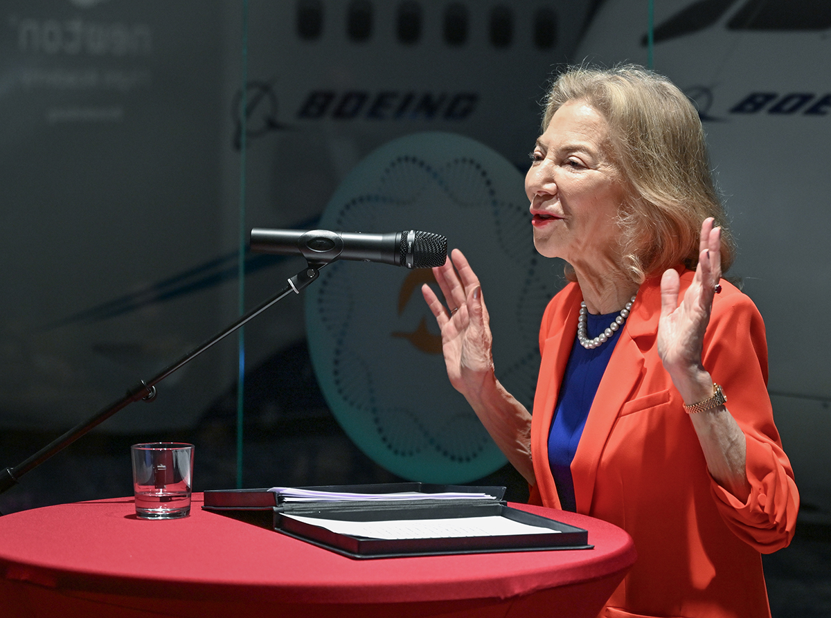 Für US-Botschafterin Amy Gutmann ist die neue Flight-Academy ein Zeichen der guten deutsch-amerikanischen Partnerschaft. Foto: (c)