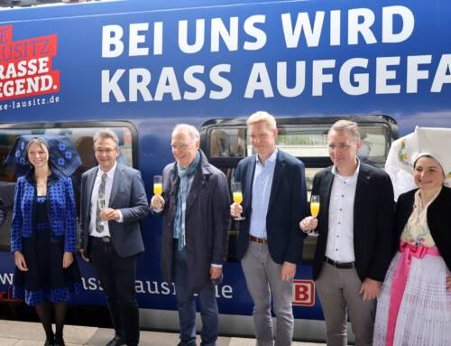 Krasser Zug – Strukturwandel-Express rollt durch Berlin und Brandenburg