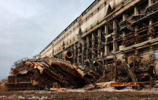 Ehemaliges Kraftwerk in Lübbenau beim Abriss im Jahre 2009 (Foto: dpa / Caro Muhs)